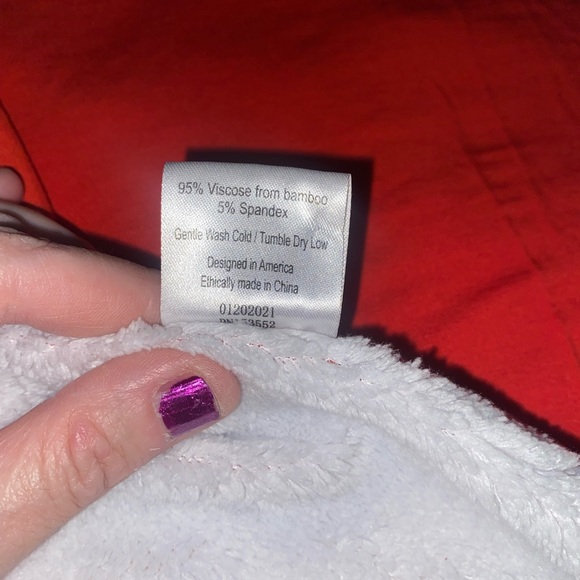 ❤️Kozi & Co Bamboo Blanket❤️ - Picture 7 of 7